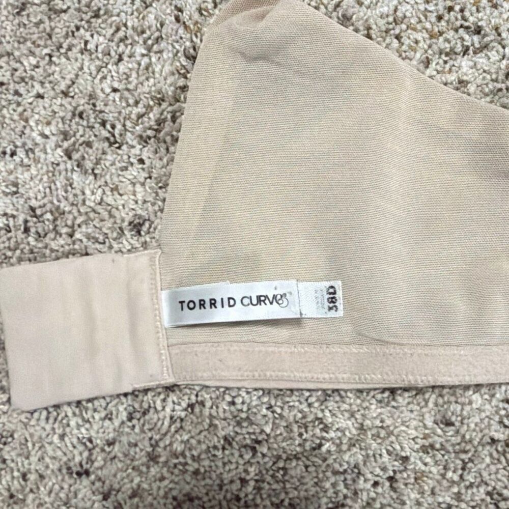 Torrid Curve Lightly Lined T-Shirt Bra Nude Beige 38D Smooth Underwire - Picture 4 of 4